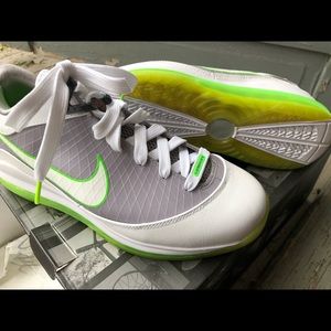 Air Max Lebrun Vll Low Electric Green